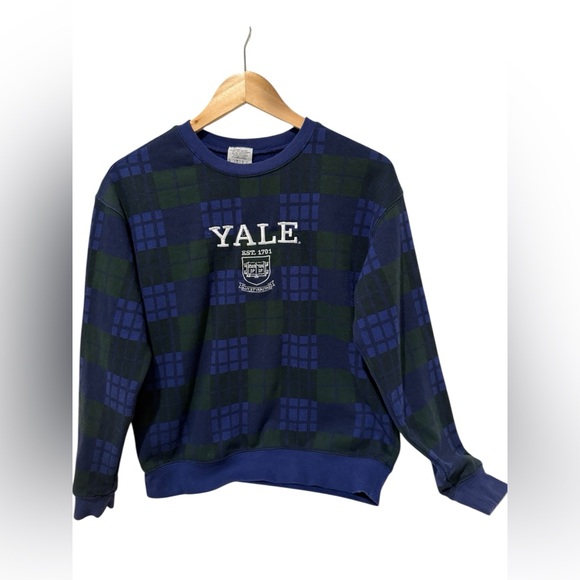 yale Sweaters - Vintage 90s Yale University Bulldogs embroidered